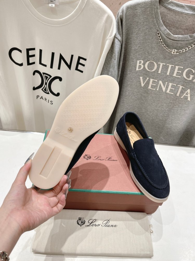 Лоферы жіночі фото 9