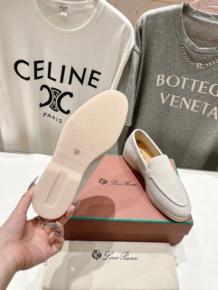 Лоферы жіночі фото 9