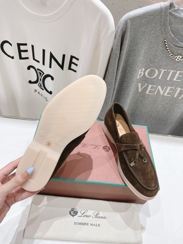 Лоферы женские фото 9