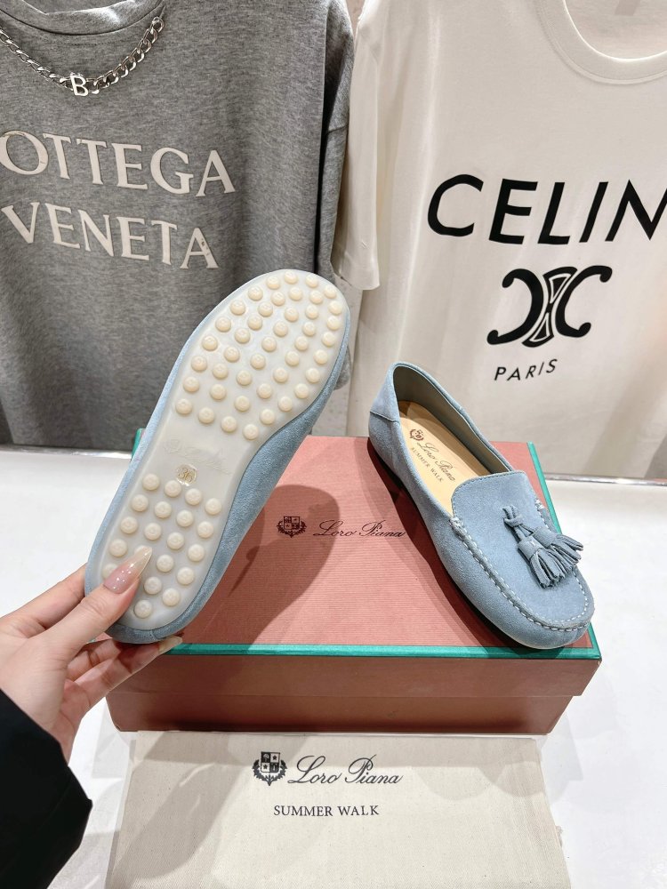 Лоферы жіночі фото 9