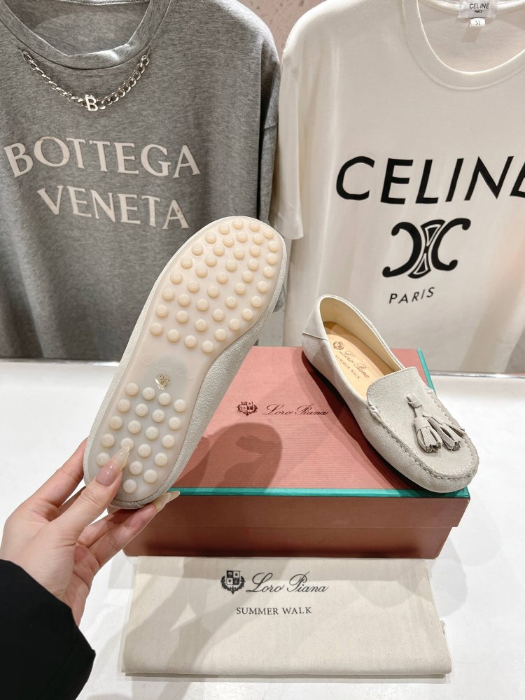 Лоферы жіночі фото 9