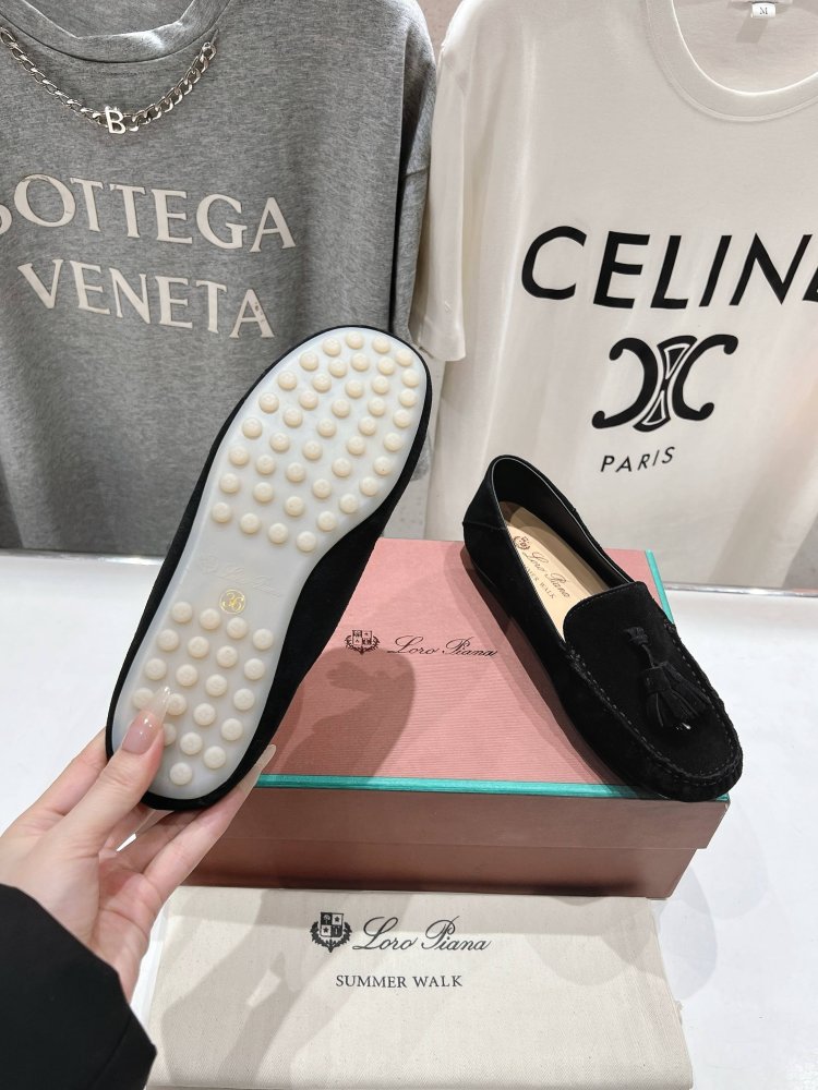 Лоферы жіночі фото 9