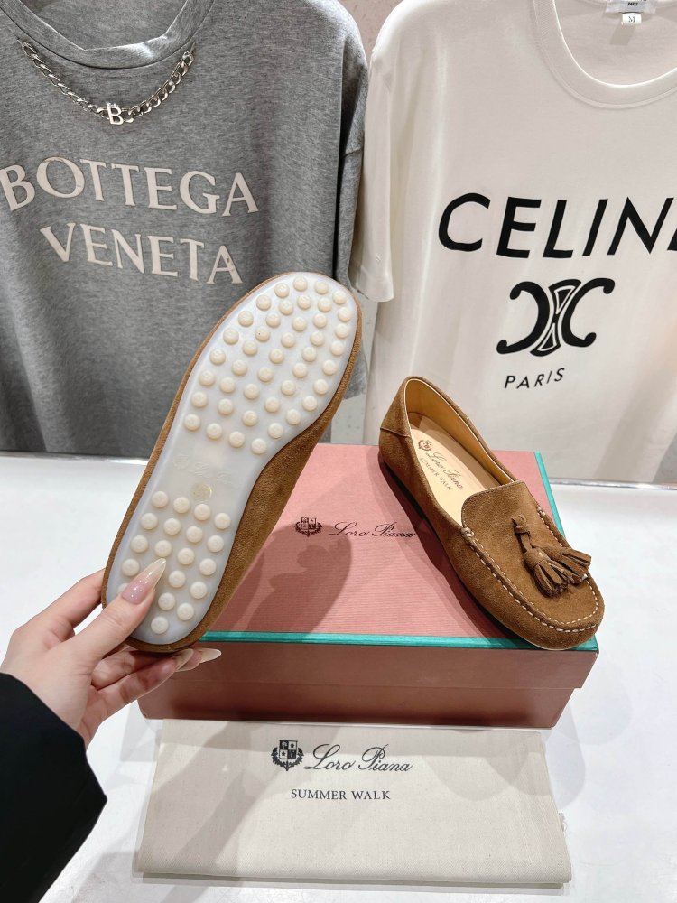 Лоферы жіночі фото 9