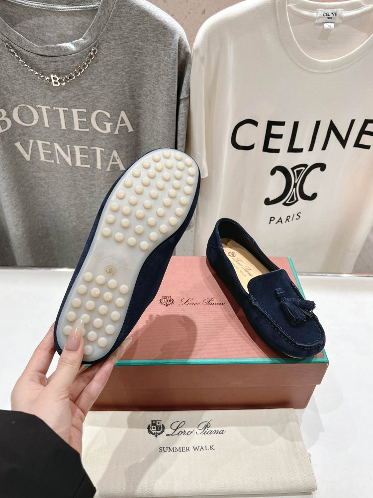 Лоферы жіночі фото 9