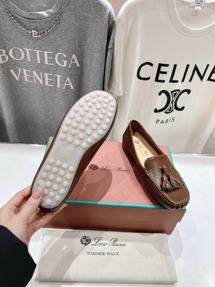 Лоферы жіночі фото 9