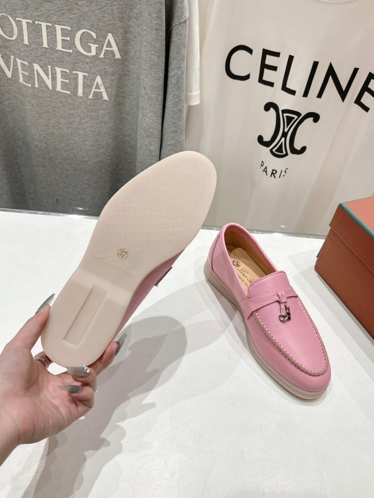 Лоферы жіночі фото 9