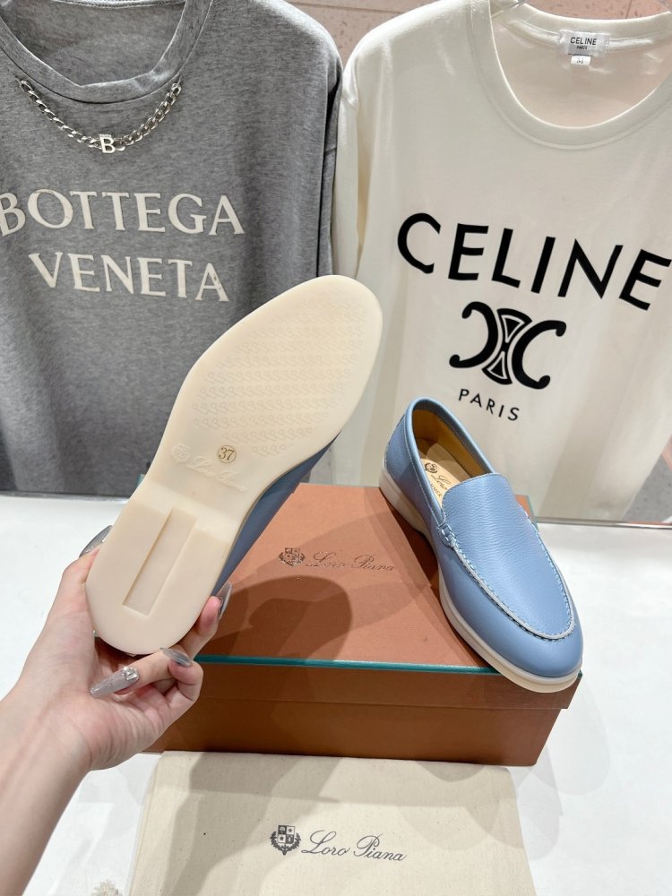 Лоферы жіночі фото 9