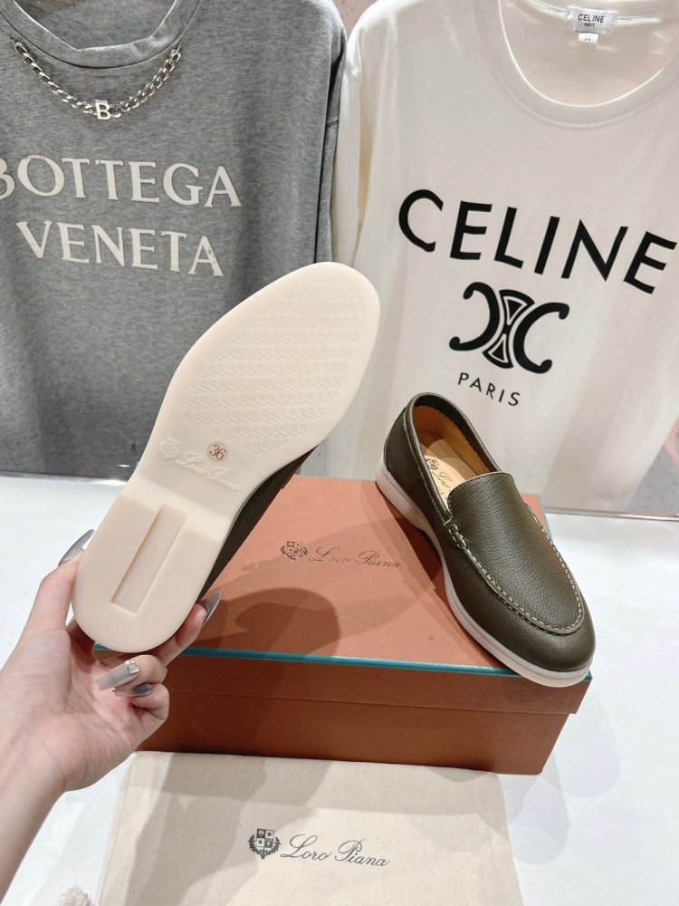 Лоферы женские фото 9