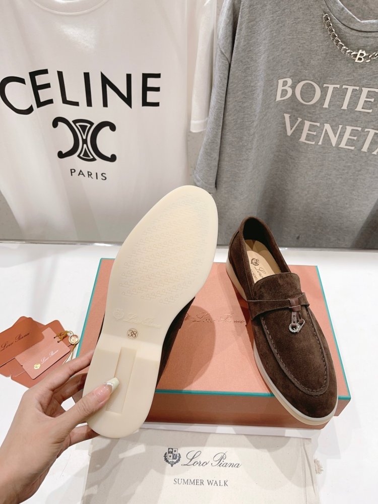 Лоферы женские фото 9