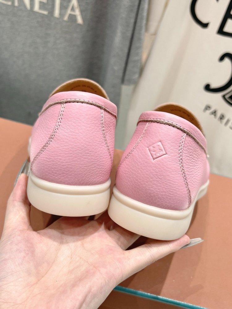 Лоферы женские фото 9