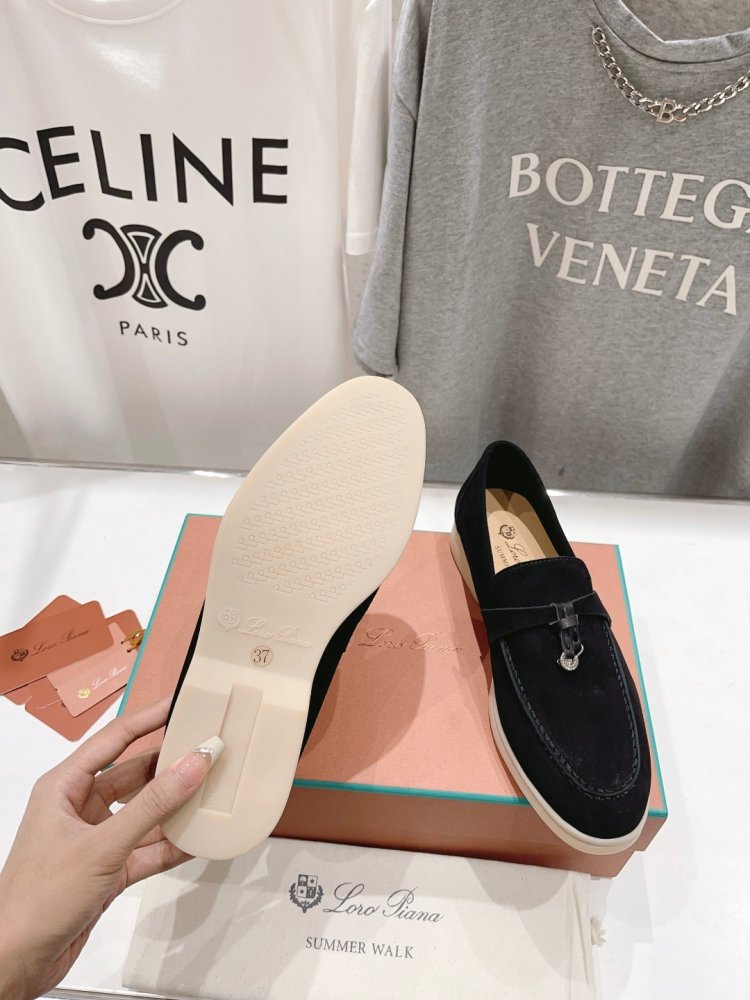 Лоферы женские фото 9