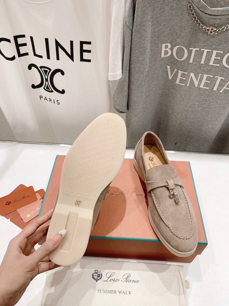 Лоферы женские фото 9