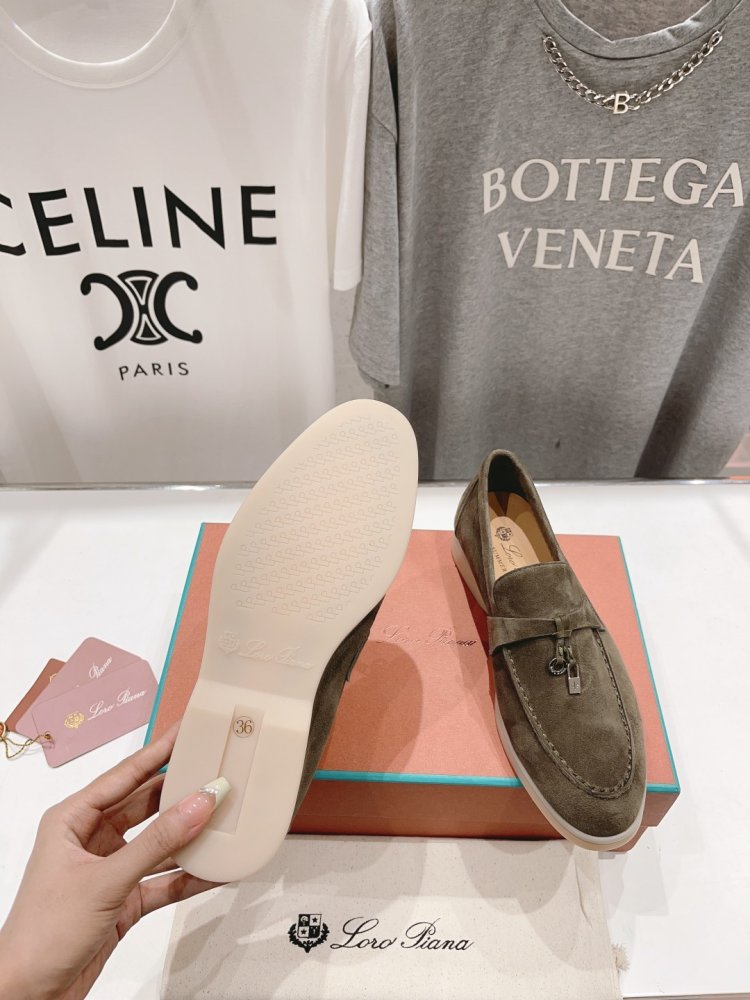 Лоферы женские фото 9