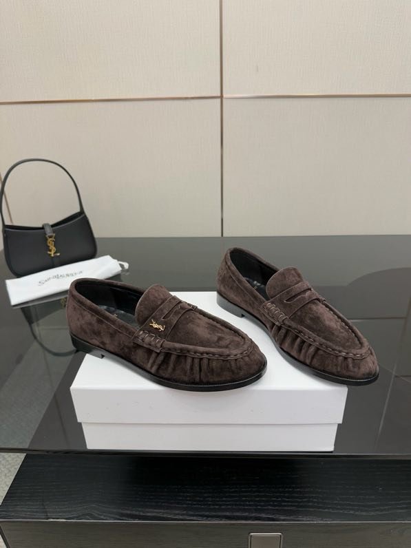 Лоферы женские фото 9