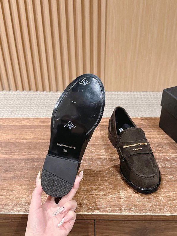 Лоферы женские фото 9