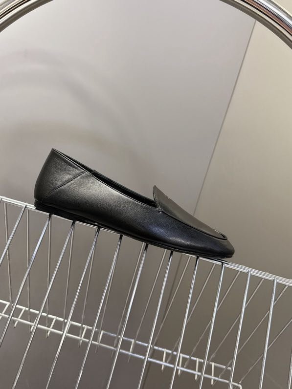 Лоферы женские фото 9