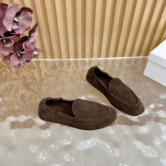 Лоферы женские фото 9