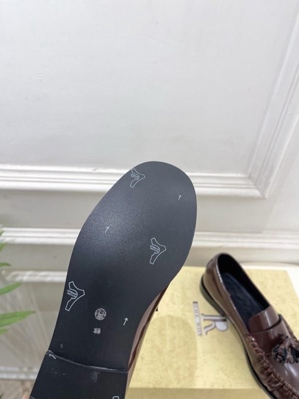 Лоферы женские фото 9