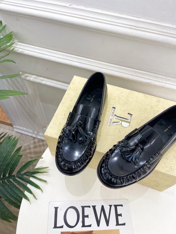 Лоферы женские фото 9