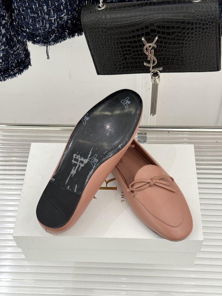 Лоферы женские фото 9