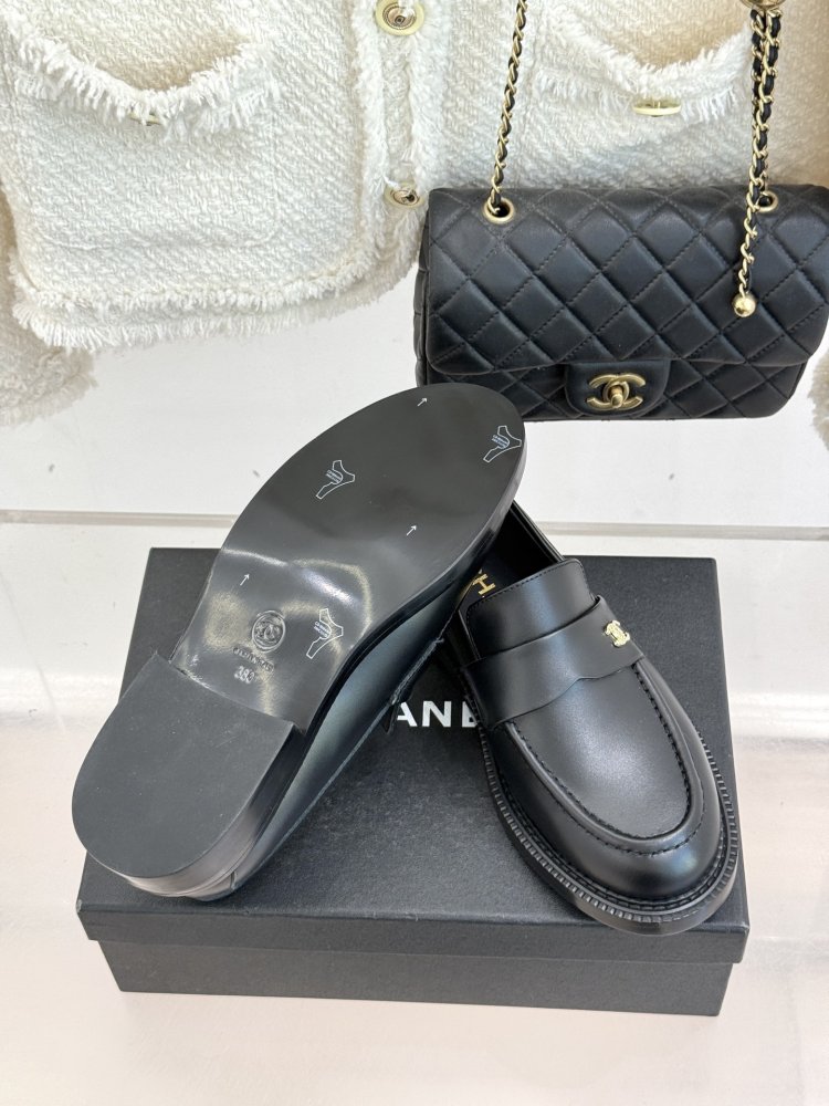 Лоферы жіночі фото 9