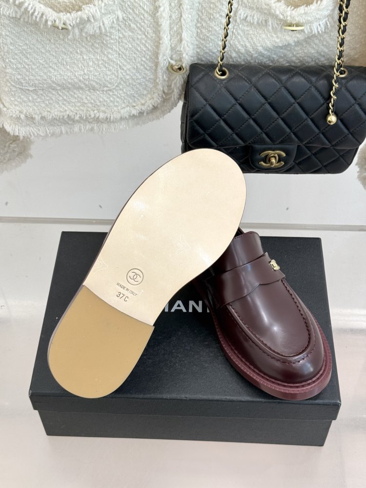 Лоферы жіночі фото 9