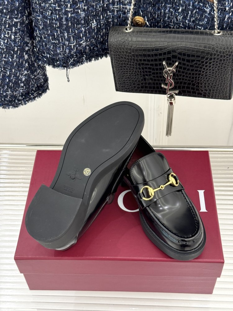 Лоферы женские фото 9