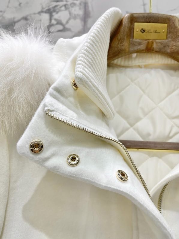 Лыжная куртка с лисьим мехом фото 3