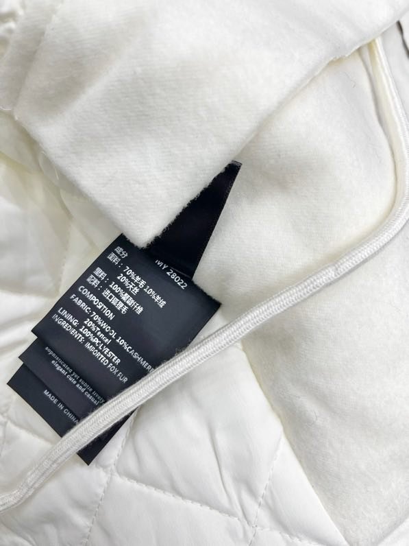 Лыжная куртка с лисьим мехом фото 7