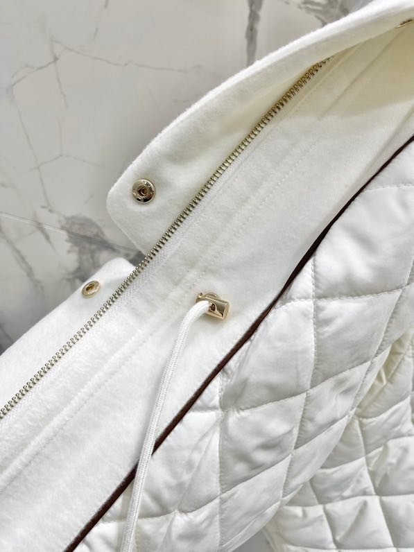 Лыжная куртка с лисьим мехом фото 9