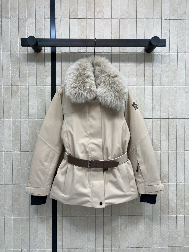 Лыжная куртка женская