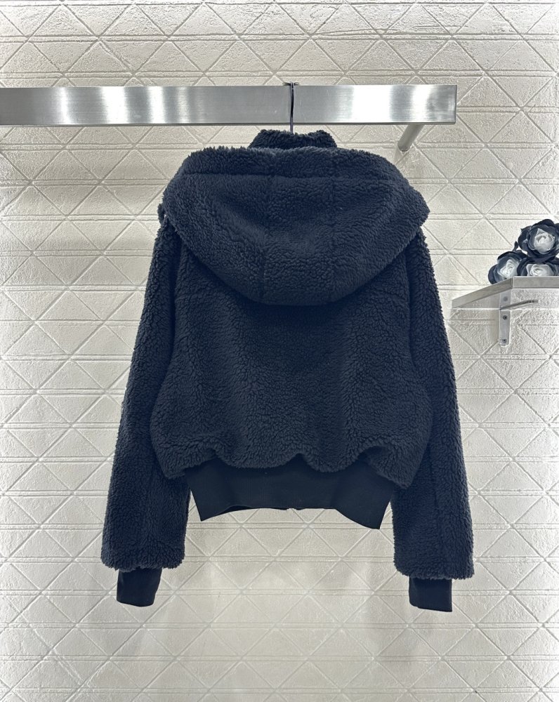 Лыжная куртка женская фото 2