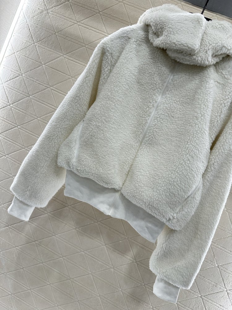 Лыжная куртка женская фото 4