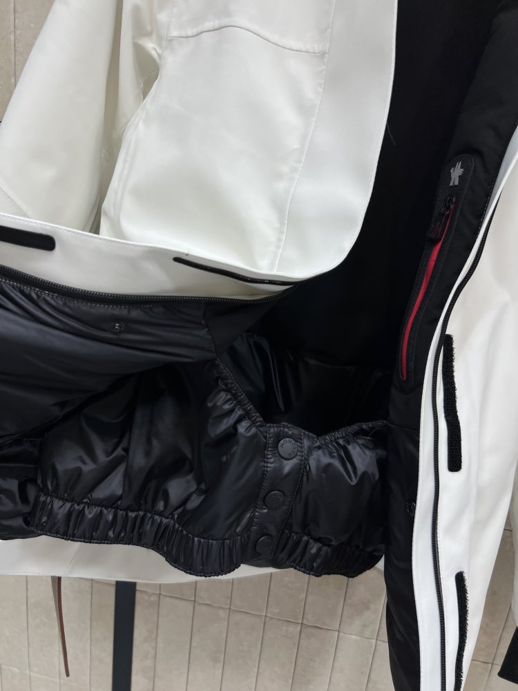 Лыжная куртка женская фото 8