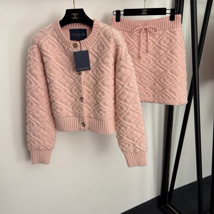 Double флисовый cardigan and skirt