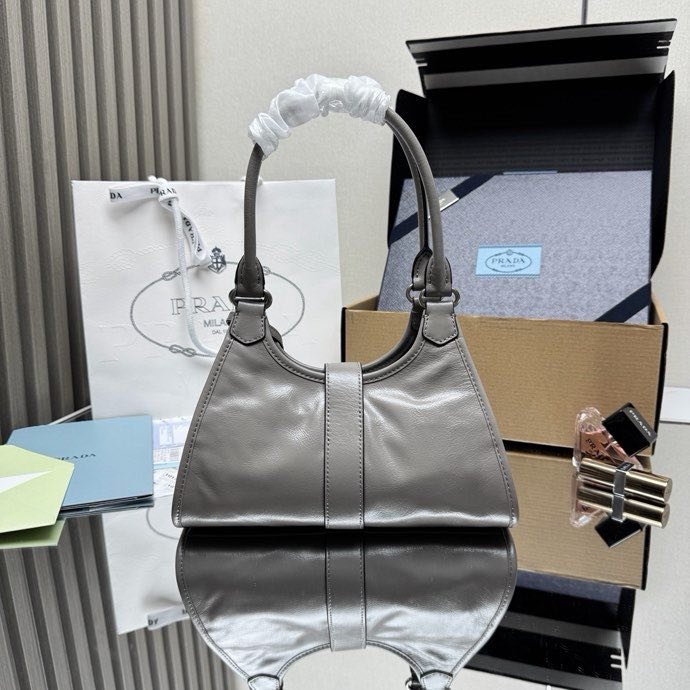 Маленькая кожаная сумка тоут 26 см фото 2