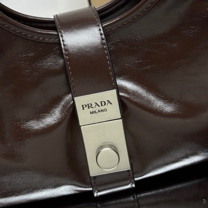 Маленькая кожаная сумка тоут 26 см фото 3