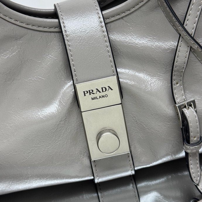 Маленькая кожаная сумка тоут 26 см фото 3