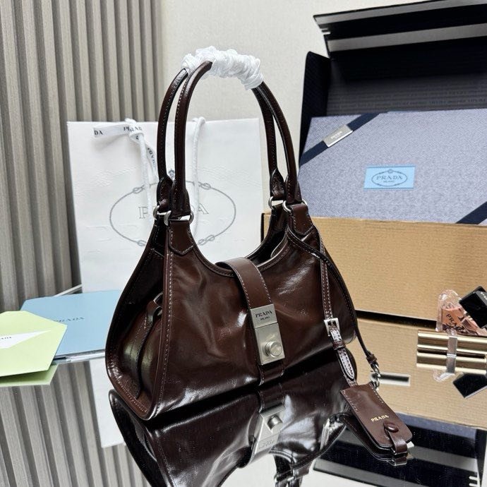 Маленькая кожаная сумка тоут 26 см фото 5