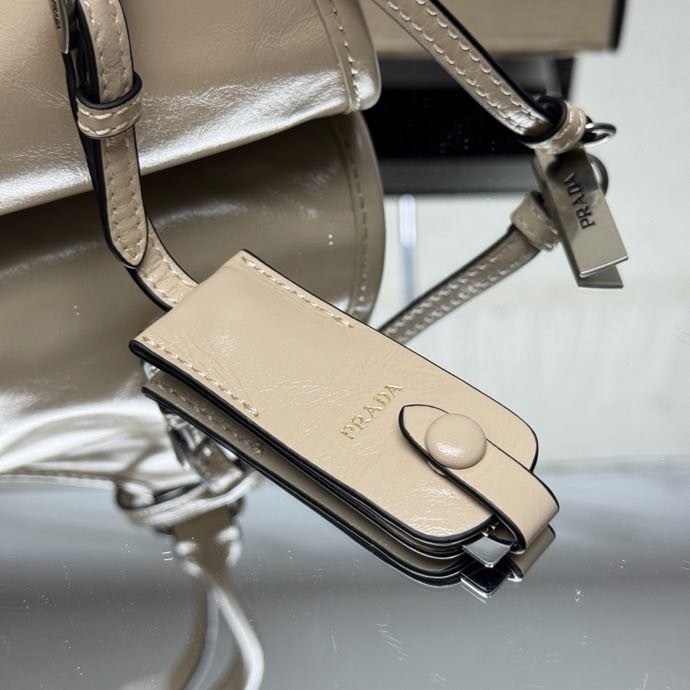 Маленькая кожаная сумка тоут 26 см фото 5