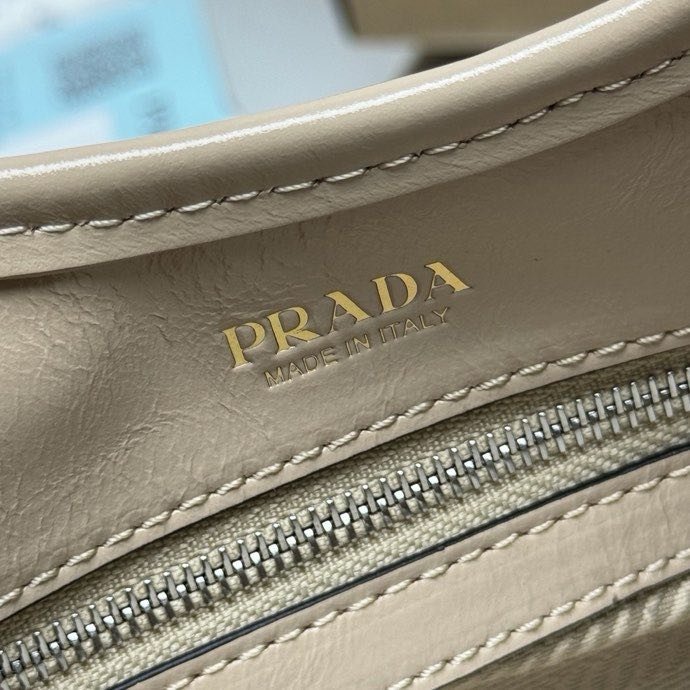 Маленькая кожаная сумка тоут 26 см фото 7