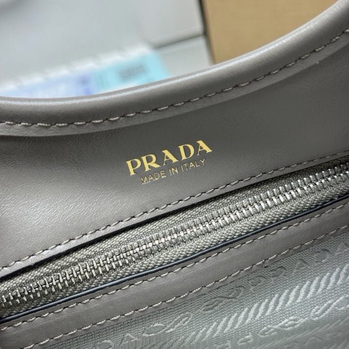 Маленькая кожаная сумка тоут 26 см фото 7