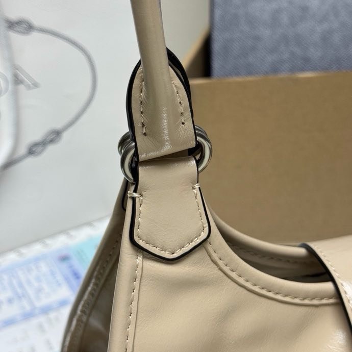 Маленькая кожаная сумка тоут 26 см фото 8