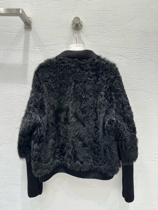 Меховая куртка женская фото 5