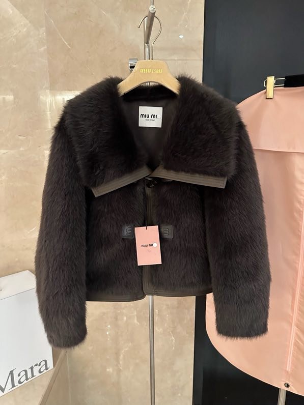 Меховое пальто женское