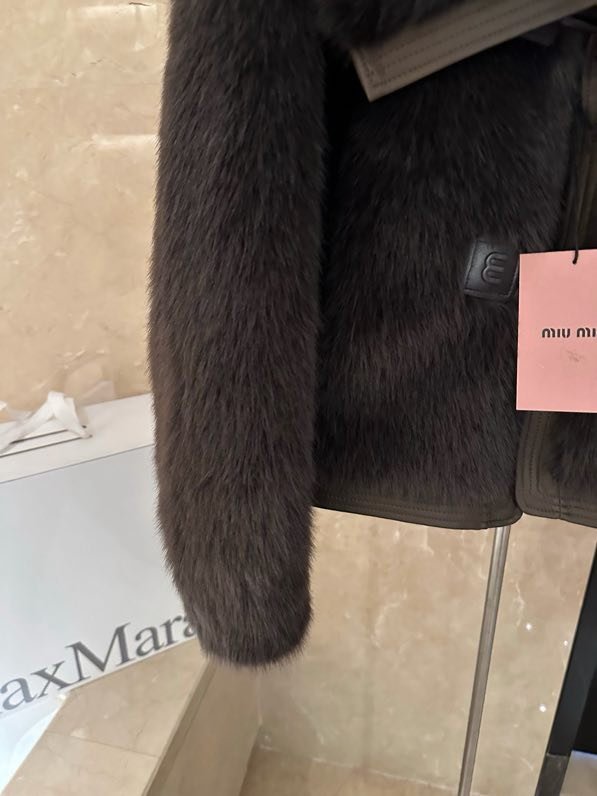 Меховое пальто женское фото 4