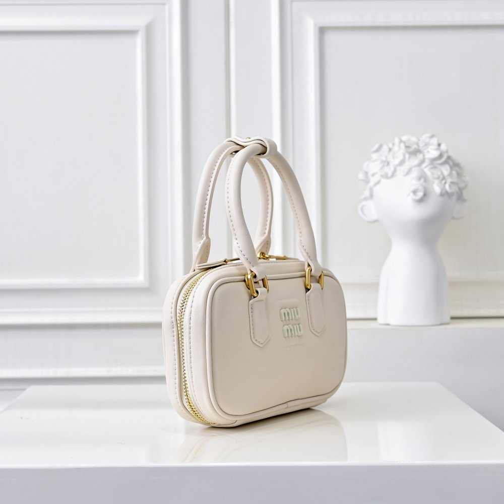 Мини сумка Arcadie кожаная 19 см фото 2