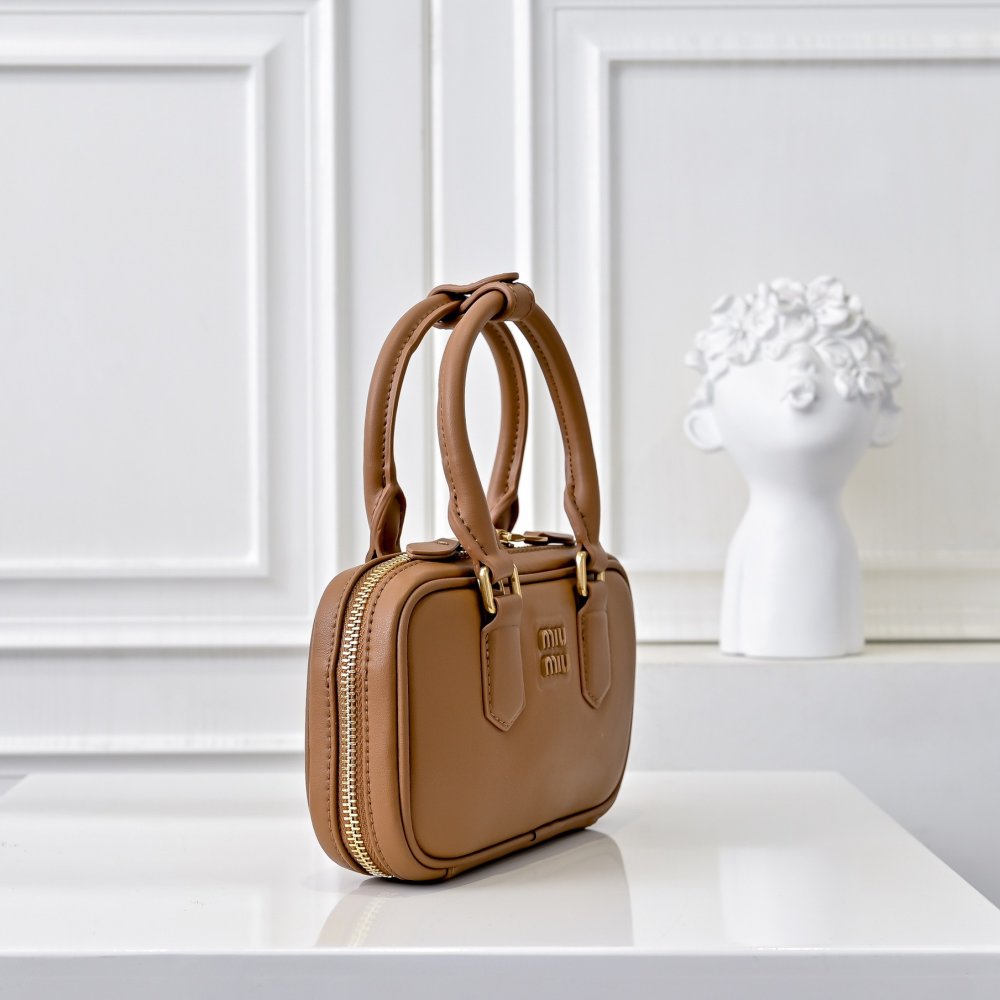 Мини сумка Arcadie кожаная 19 см фото 2