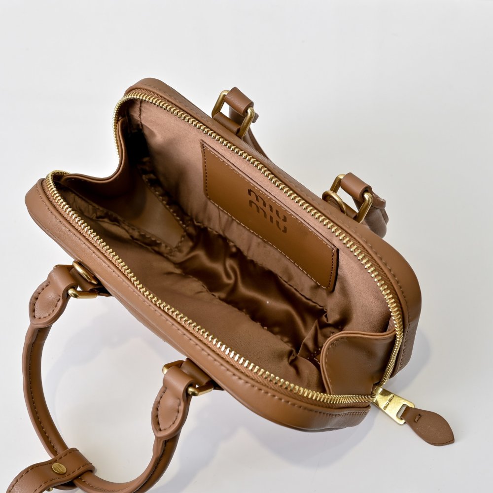 Мини сумка Arcadie кожаная 19 см фото 8