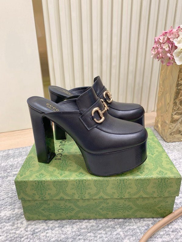 Мюли Horsebit на платформі